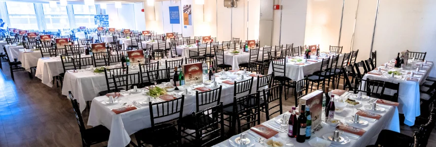 Chabad of Midtown Pesach Sedarim